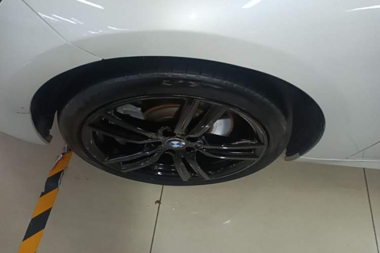 Used BMW 1 Series 2021 Restyled 125i M Sport Night Edition Left Front Wheel Hub