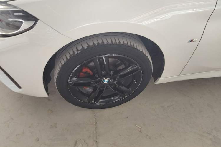 Used BMW 1 Series 2021 120i M Sport Night Edition Left Front Wheel Hub