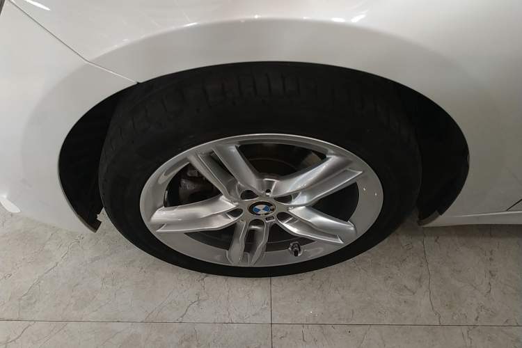 Used BMW 1 Series 2021 Revised 120i M Sport Night Edition Left Front Wheel Hub