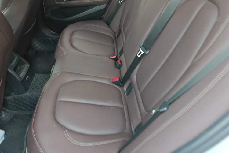Used BMW 1 Series 2021 125i M Sport Night Edition Left Rear Seat