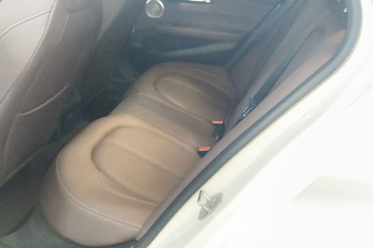 Used BMW 1 Series 2021 125i M Sport Night Edition Left Rear Seat