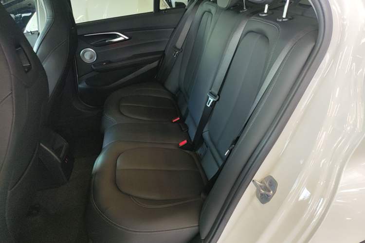 Used BMW 1 Series 2021 125i M Sport Night Edition Left Rear Seat