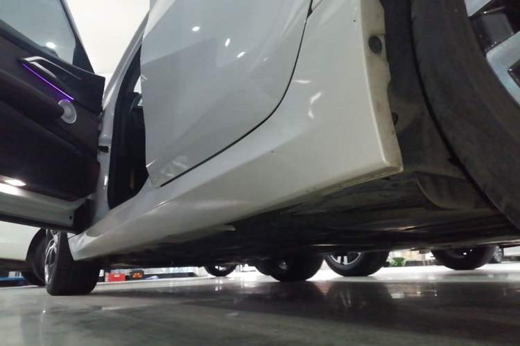 Used BMW 1 Series 2021 125i M Sport Night Edition Left Side Sill