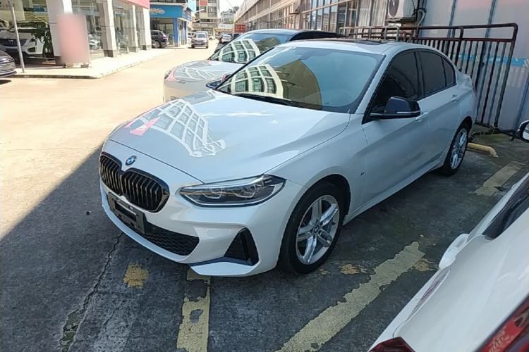 Used BMW 1 Series 2021 Revised 120i M Sport Night Edition Guazi used car, China used car export, Used car for sale, Used BMW cars, Cheapest cars for sale
