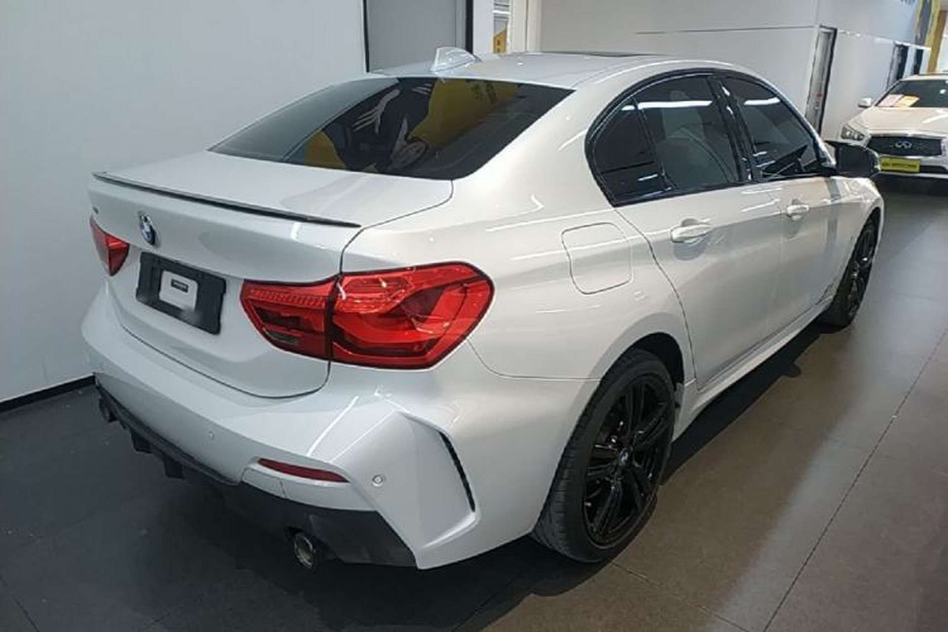 Used BMW 1 Series 2021 125i M Sport Night Edition Rear Right 45 Deg