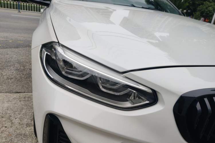 Used BMW 1 Series 2021 Restyled 125i M Sport Night Edition Right Front Headlight