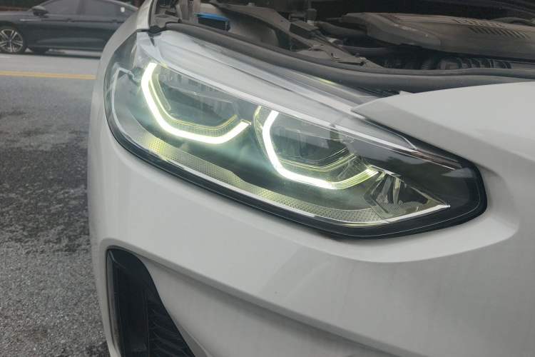 Used BMW 1 Series 2021 120i M Sport Edition Right Front Headlight