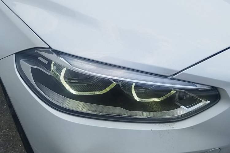 Used BMW 1 Series 2021 Restyled 125i M Sport Night Edition Right Front Headlight