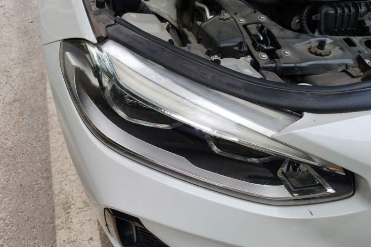 Used BMW 1 Series 2021 120i M Sport Edition Right Front Headlight