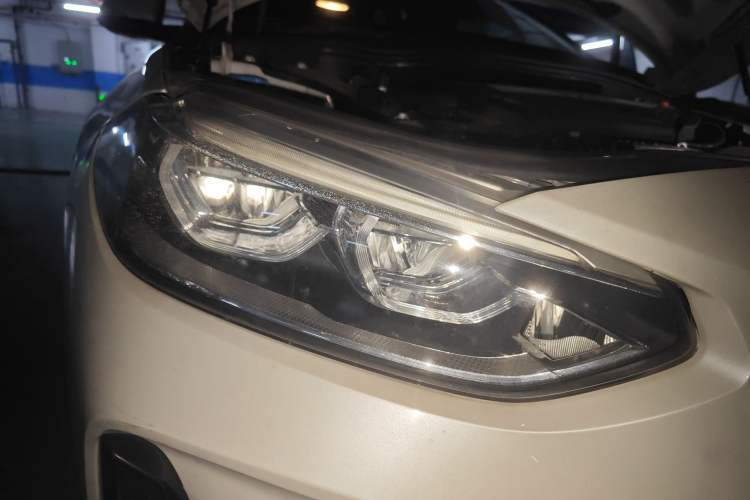 Used BMW 1 Series 2021 120i M Sport Edition Right Front Headlight