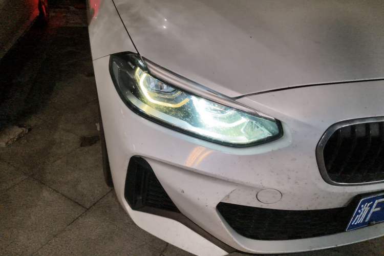 Used BMW 1 Series 2021 120i M Sport Edition Right Front Headlight