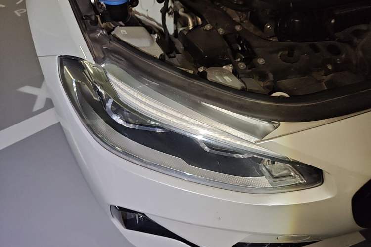 Used BMW 1 Series 2021 120i M Sport Night Edition Right Front Headlight