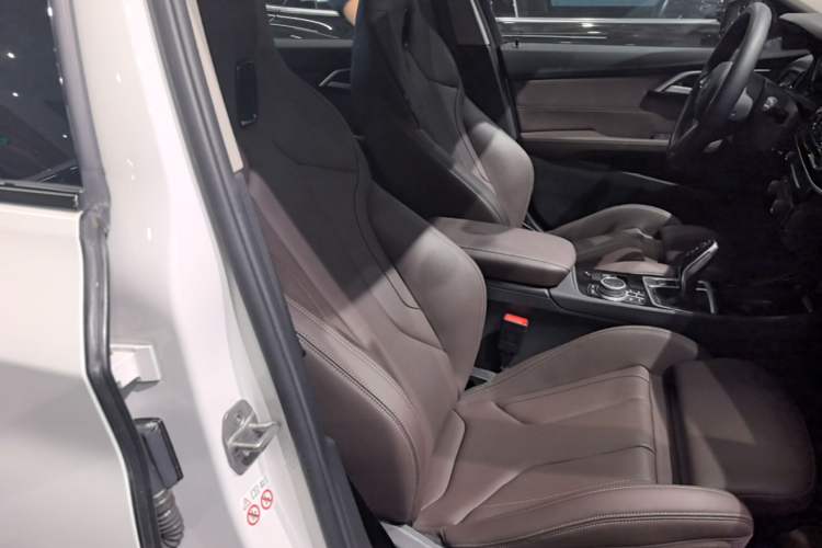 Used BMW 1 Series 2021 125i M Sport Night Edition Right Front Seat