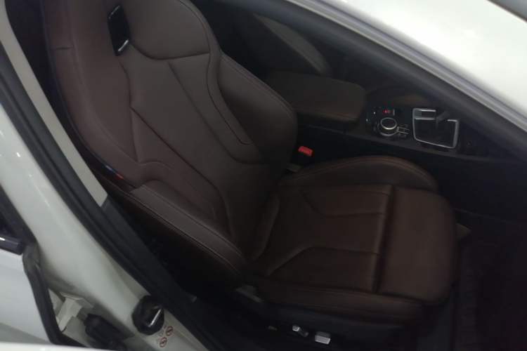 Used BMW 1 Series 2021 125i M Sport Night Edition Right Front Seat