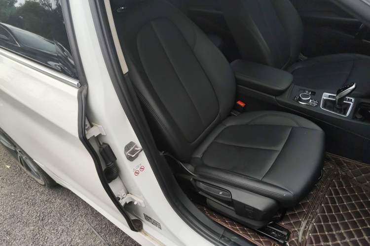 Used BMW 1 Series 2021 Revised 120i M Sport Edition Right Front Seat