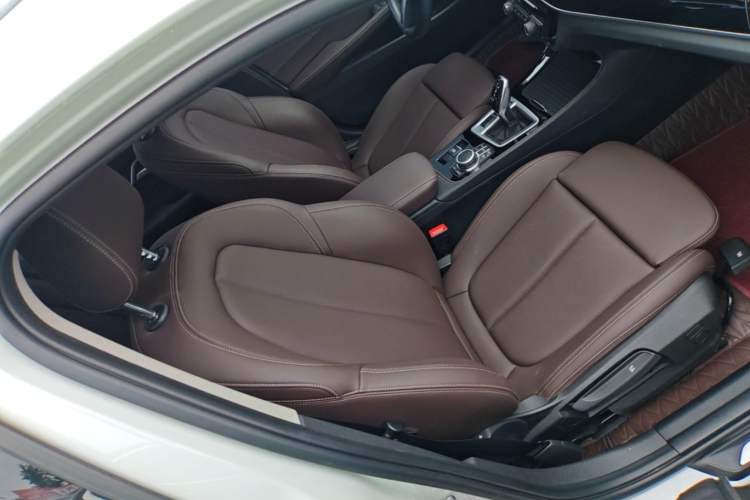 Used BMW 1 Series 2021 Revised 120i M Sport Night Edition Right Front Seat