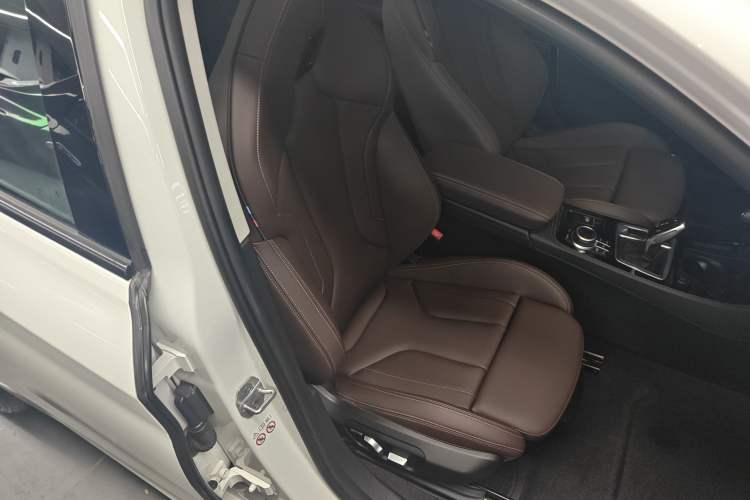 Used BMW 1 Series 2021 125i M Sport Night Edition Right Front Seat