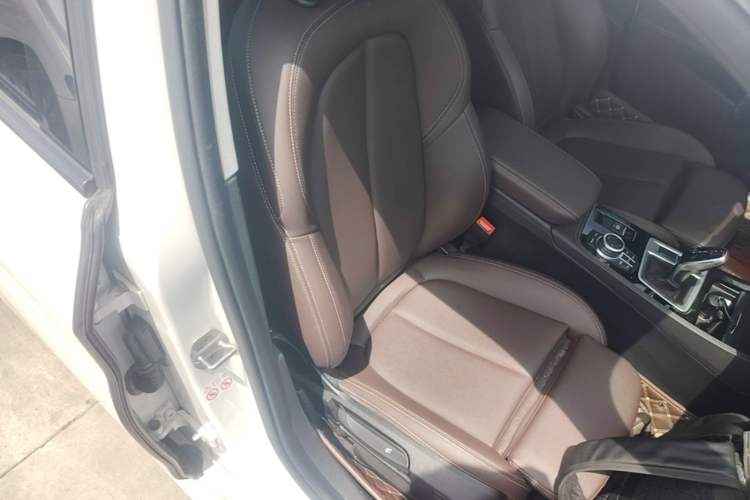 Used BMW 1 Series 2021 Revised 120i M Sport Night Edition Right Front Seat