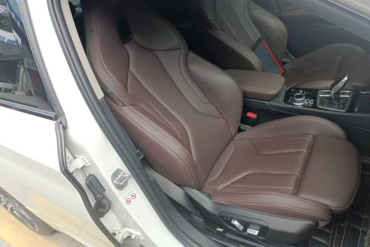 Used BMW 1 Series 2021 125i M Sport Night Edition Right Front Seat