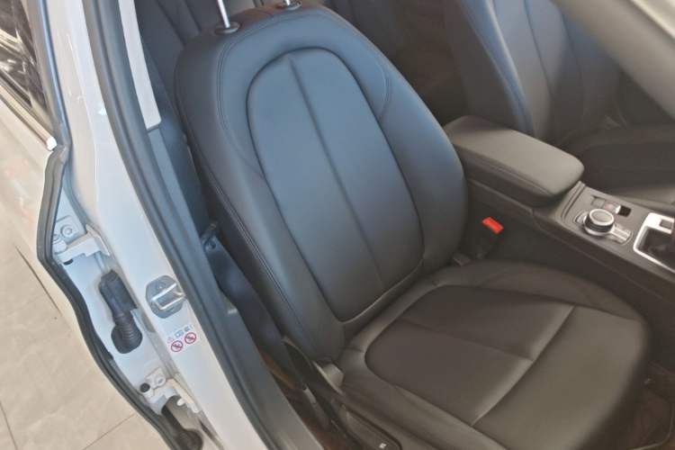 Used BMW 1 Series 2021 Revised 120i M Sport Edition Right Front Seat
