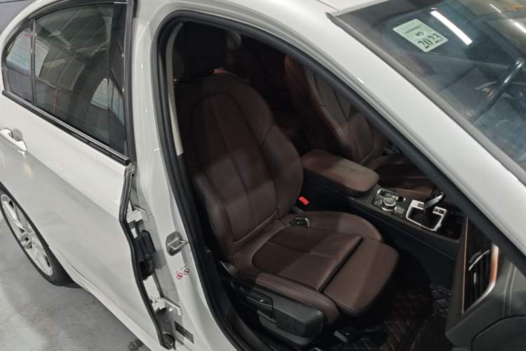 Used BMW 1 Series 2021 Revised 120i M Sport Night Edition Right Front Seat