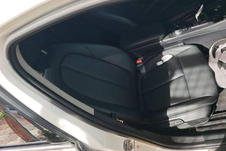 Used BMW 1 Series 2021 120i M Sport Edition Right Front Seat
