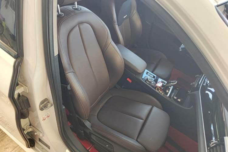 Used BMW 1 Series 2021 120i M Sport Night Edition Right Front Seat