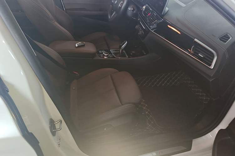 Used BMW 1 Series 2021 Revised 120i M Sport Night Edition Right Front Seat