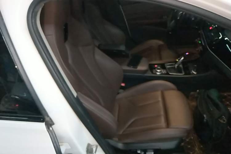 Used BMW 1 Series 2021 125i M Sport Night Edition Right Front Seat