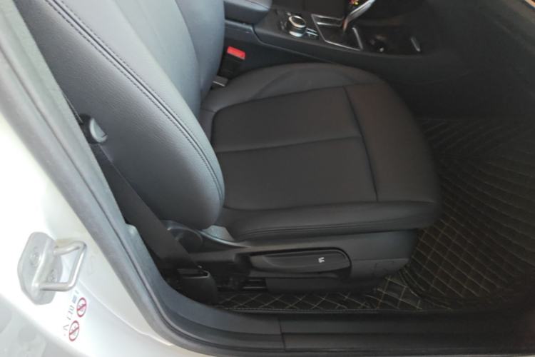 Used BMW 1 Series 2021 Revised 120i M Sport Edition Right Front Seat