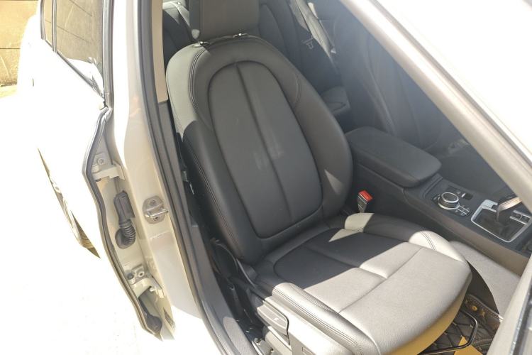 Used BMW 1 Series 2021 120i M Sport Edition Right Front Seat
