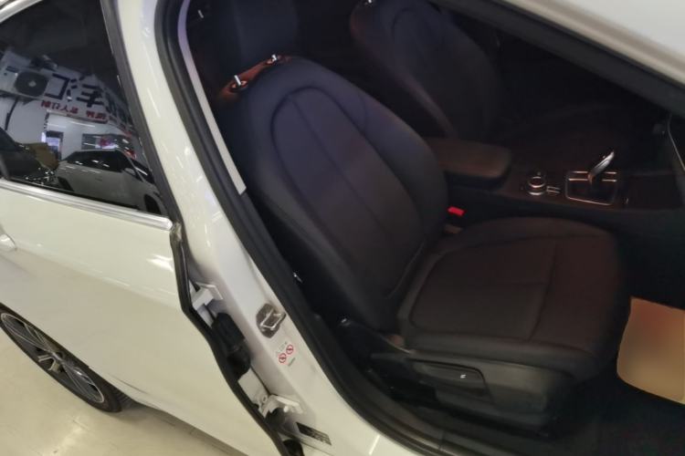 Used BMW 1 Series 2021 Revised 120i M Sport Edition Right Front Seat