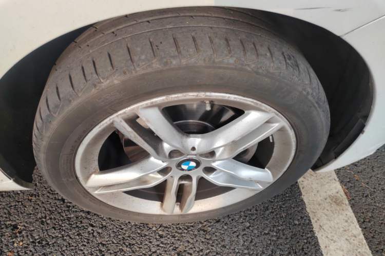 Used BMW 1 Series 2021 120i M Sport Night Edition Right Front Wheel Hub