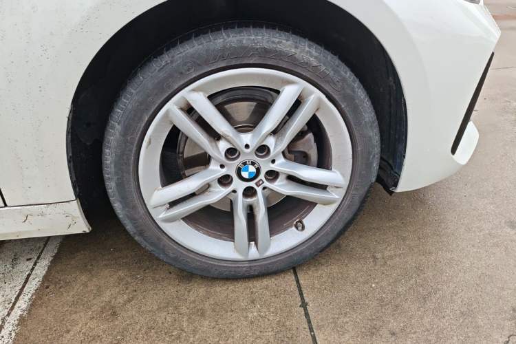 Used BMW 1 Series 2021 120i M Sport Night Edition Right Front Wheel Hub