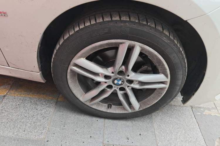 Used BMW 1 Series 2021 120i M Sport Night Edition Right Front Wheel Hub