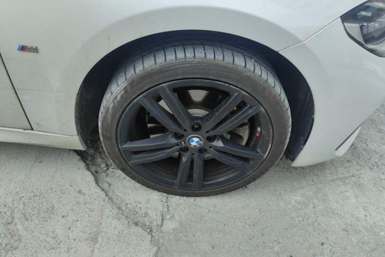 Used BMW 1 Series 2021 125i M Sport Night Edition Right Front Wheel Hub