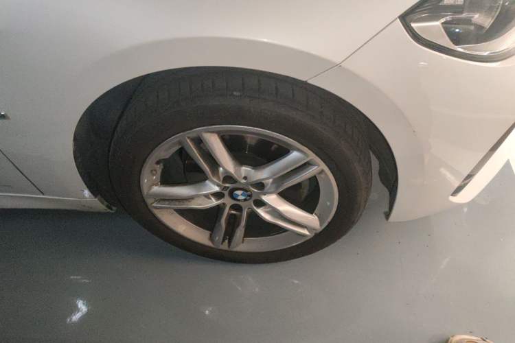 Used BMW 1 Series 2021 120i M Sport Night Edition Right Front Wheel Hub