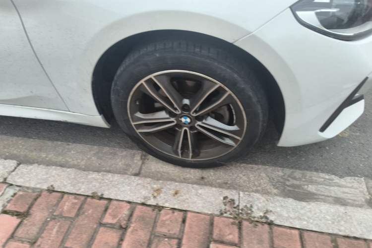 Used BMW 1 Series 2021 120i M Sport Edition Right Front Wheel Hub