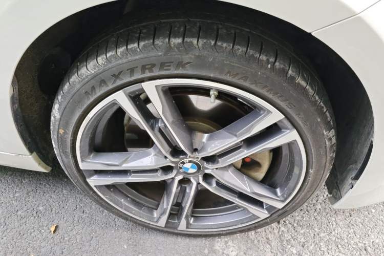 Used BMW 1 Series 2021 Restyled 125i M Sport Night Edition Right Front Wheel Hub