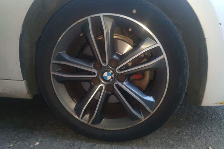 Used BMW 1 Series 2021 Revised 120i M Sport Edition Right Front Wheel Hub