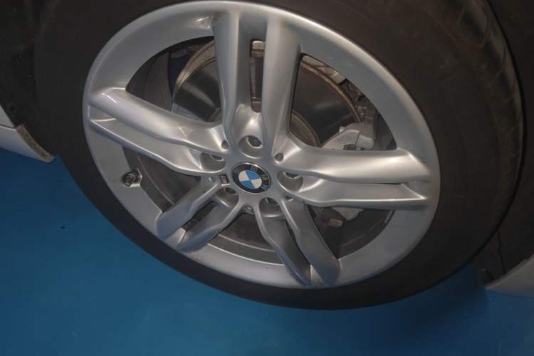 Used BMW 1 Series 2021 Revised 120i M Sport Night Edition Right Front Wheel Hub