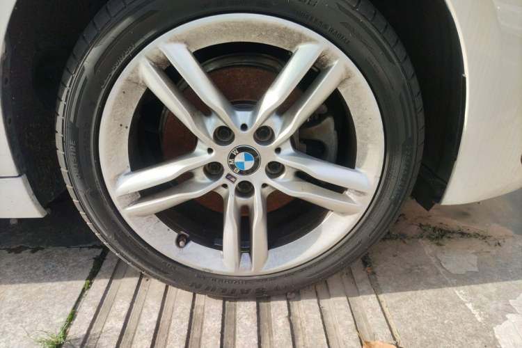 Used BMW 1 Series 2021 120i M Sport Night Edition Right Front Wheel Hub