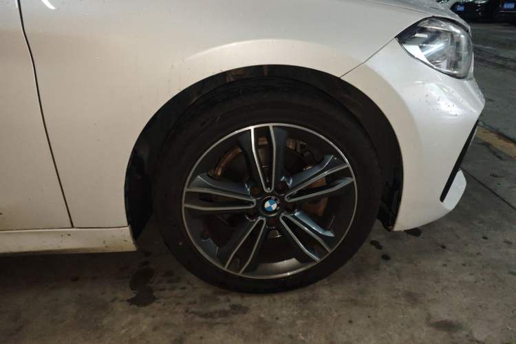 Used BMW 1 Series 2021 Revised 120i M Sport Edition Right Front Wheel Hub