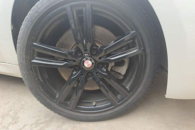 Used BMW 1 Series 2021 120i M Sport Night Edition Right Front Wheel Hub