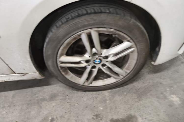 Used BMW 1 Series 2021 Revised 120i M Sport Night Edition Right Front Wheel Hub