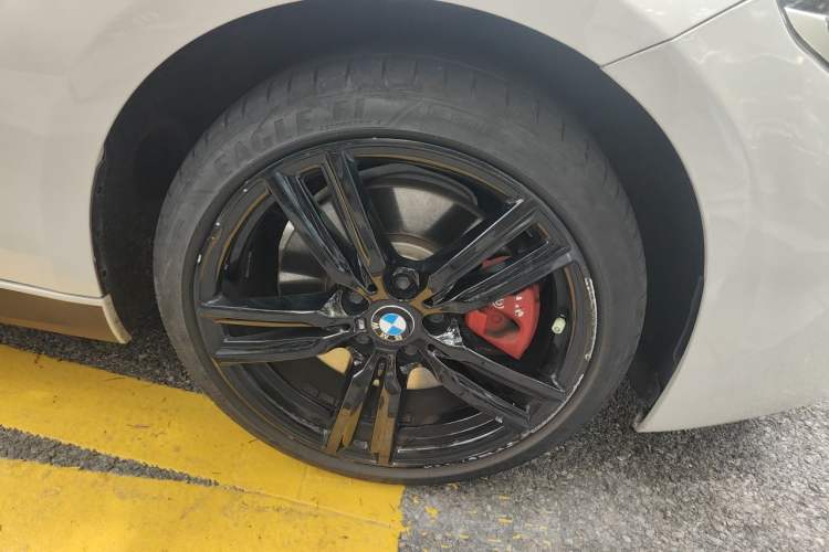 Used BMW 1 Series 2021 125i M Sport Night Edition Right Front Wheel Hub