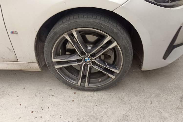 Used BMW 1 Series 2021 Restyled 125i M Sport Night Edition Right Front Wheel Hub