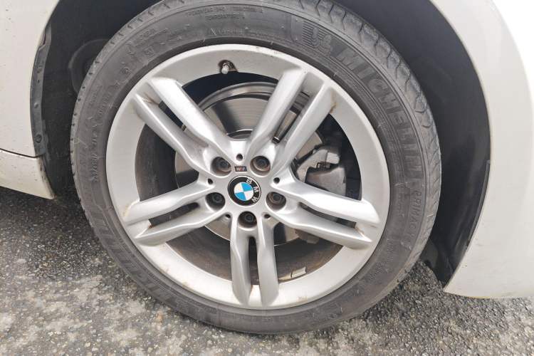 Used BMW 1 Series 2021 Revised 120i M Sport Night Edition Right Front Wheel Hub