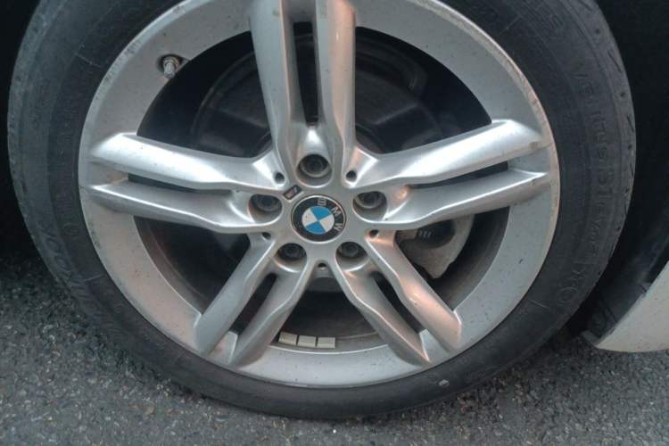 Used BMW 1 Series 2021 120i M Sport Night Edition Right Front Wheel Hub