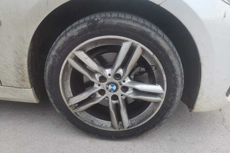 Used BMW 1 Series 2021 120i M Sport Night Edition Right Front Wheel Hub